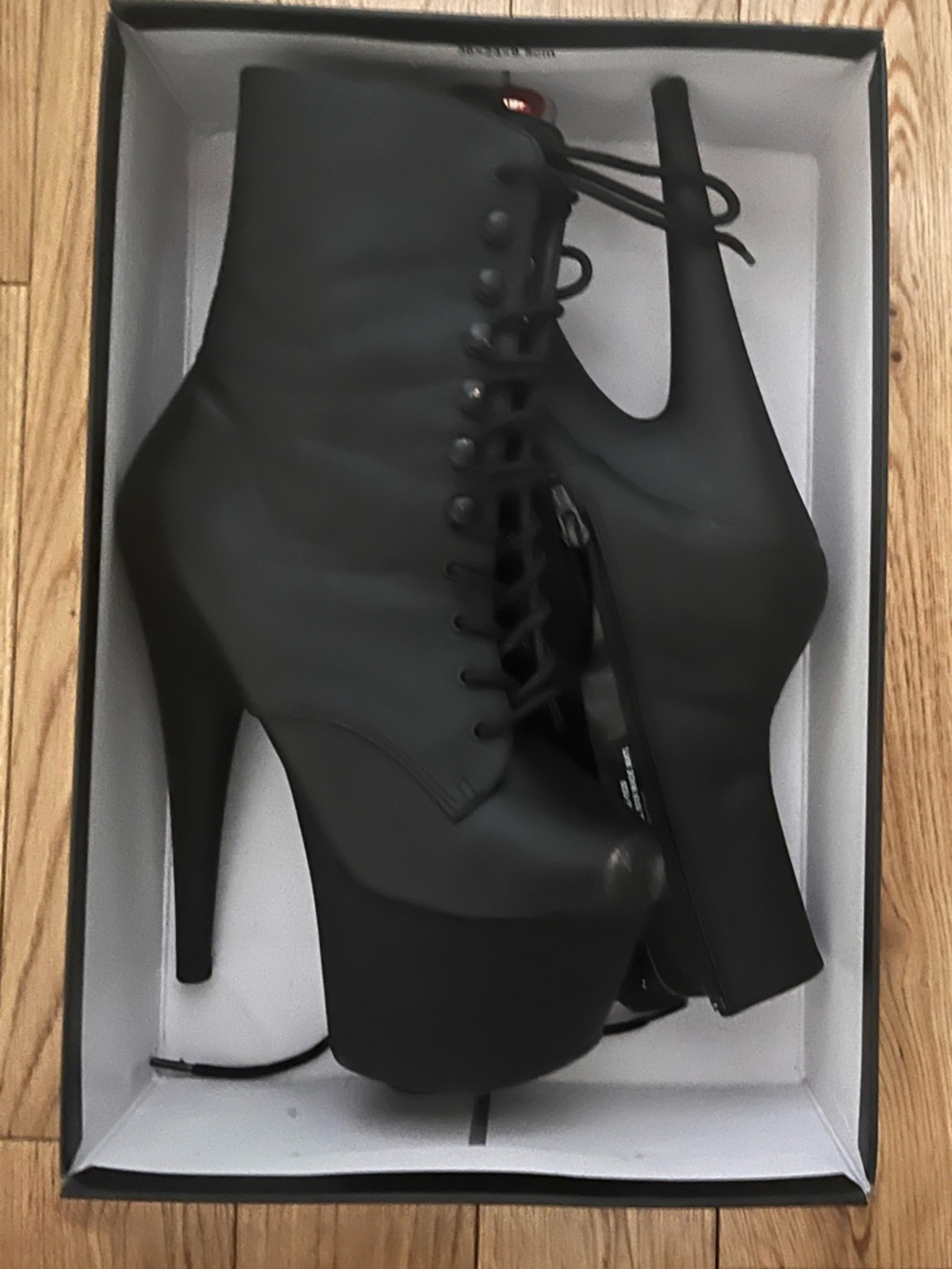 7 inch Pleaser Adore boots